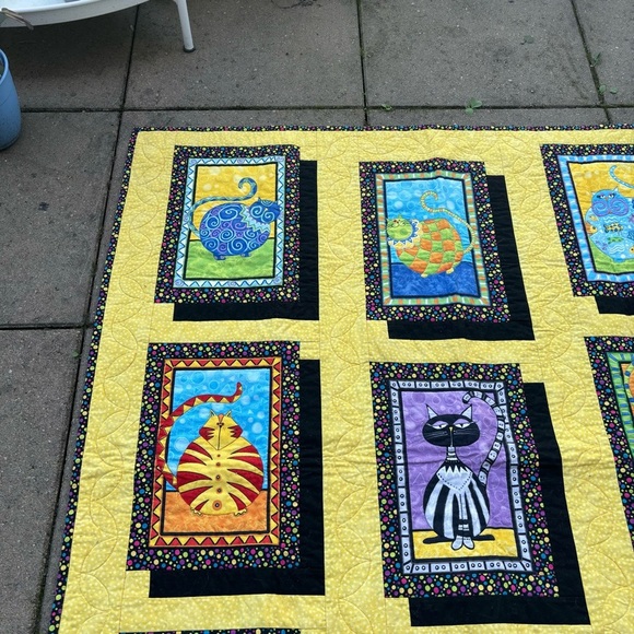 NANAIMO QUILTERS GUILD Handmade Baby Quilt With Cat Pattern 48 x 42” - Picture 3 of 9